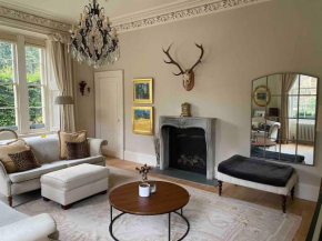 Home of Joy - 3 bedroom home with private garden